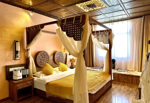 香格里拉喜玥客栈（独克宗古城店）