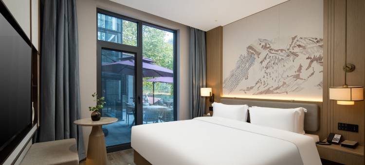 庐山云锦假日酒店(牯岭街店)图片