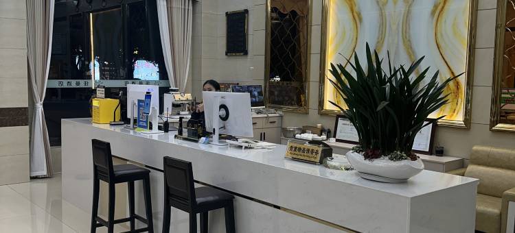 瑞丽佳曼大酒店图片