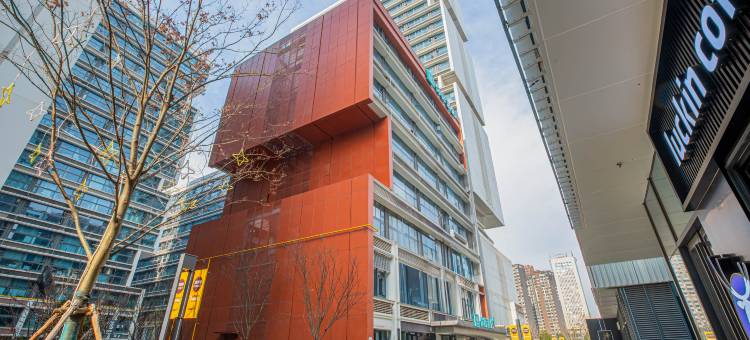 雷神电竞酒店(武汉东湖欢乐谷店)图片