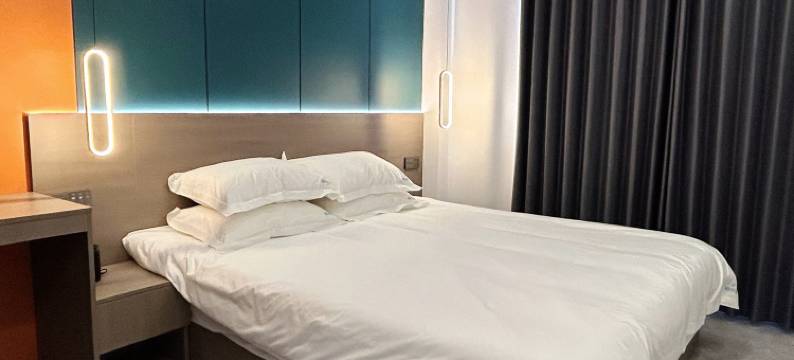 易电竞酒店图片