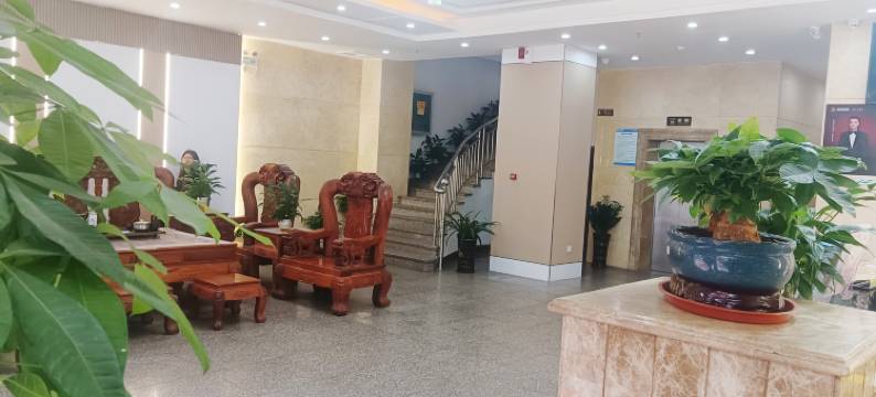 东兴新桂源商务酒店(东兴汽车客运站店)图片