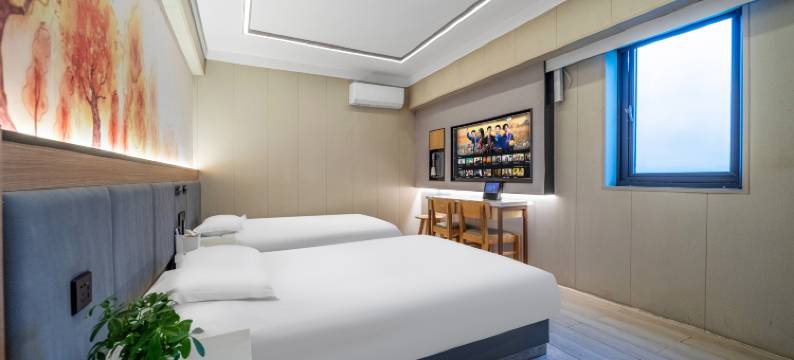 四季枫林酒店(上海嘉定南翔古漪园会展店)图片