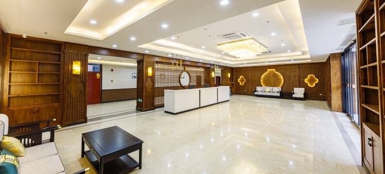 西湖假日酒店(洛阳新安县职教中心店)图片