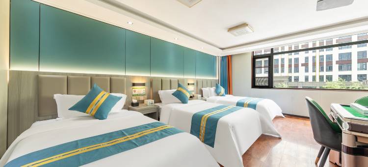 拉萨南欧西假日酒店(堆龙滨河体育公园店)图片