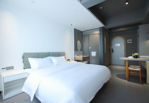 Xingzhilin Holiday Hotel Hotel Overview