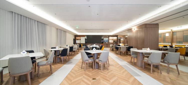 上海浦江联航路地铁站智选假日酒店图片