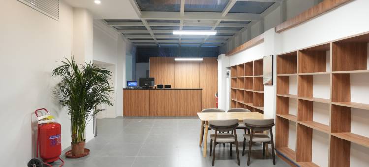 城南美居酒店(西安钟鼓楼大差市地铁站店)图片