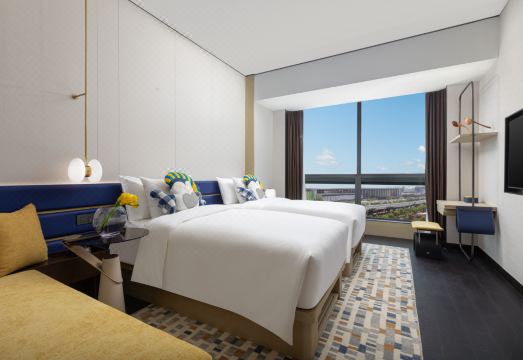 voco Suites Shanghai Hongqiao CBD Hotel Overview