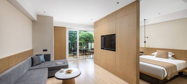 皮皮虾海景度假酒店(老街海底世界店)图片