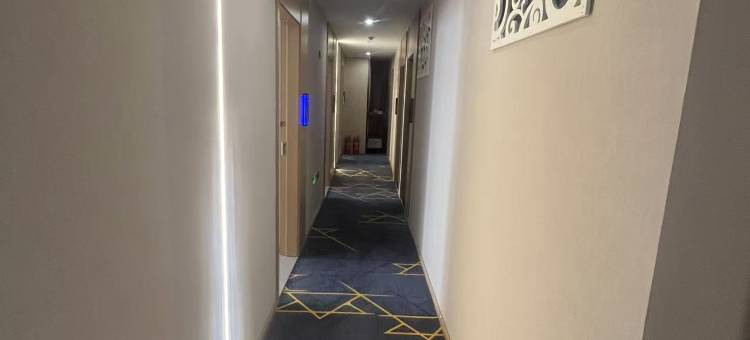 柏雅智能酒店(黄鹤楼首义路地铁站店)图片