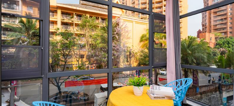 纳新酒店(西双版纳景洪告庄西双景星光夜市店)图片