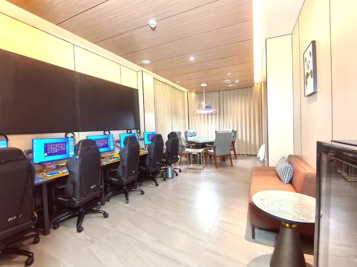 胖哒电竞酒店(广安吾悦广场店)图片