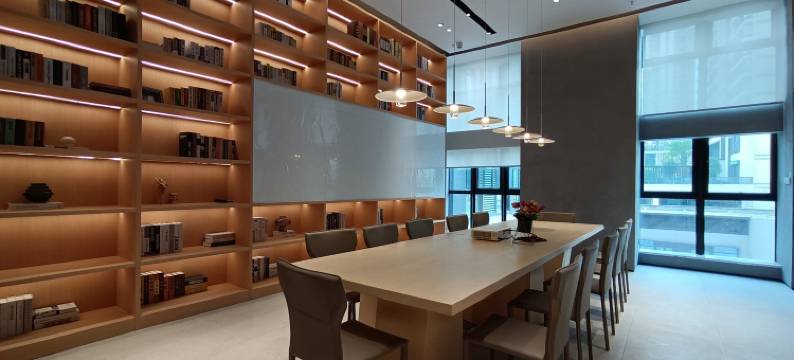 维漫斯酒店(重庆观音桥步行街观音桥地铁站店)图片