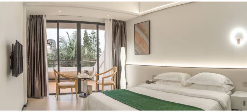 半岛假日•湾畔酒店(南澳岛青澳湾北回归线广场店)图片