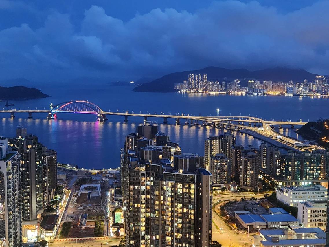 香港九龙东皇冠假日酒店图片