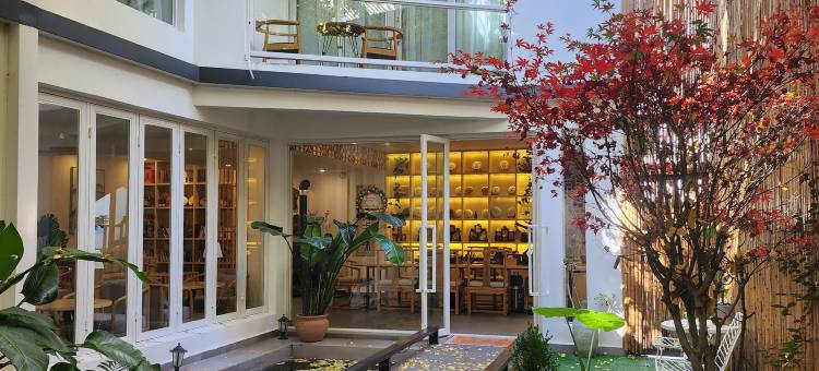 和意居·百年银杏景观度假庭院(人民路店)图片