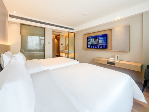 三合酒店(万达广场店)