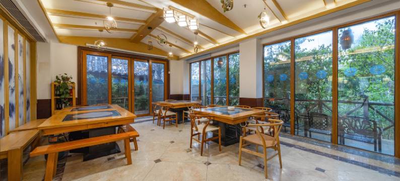 云卷云舒・半山驿 Spectacular 360° 全景观景美宿(丽江古城店)图片