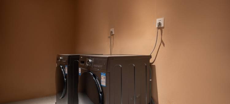 无隐良居酒店(建水古城小桂湖店)图片