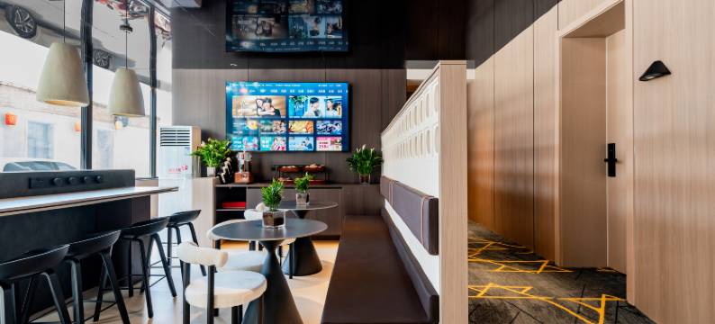 上也智慧酒店(包头文化路师范学院店)图片