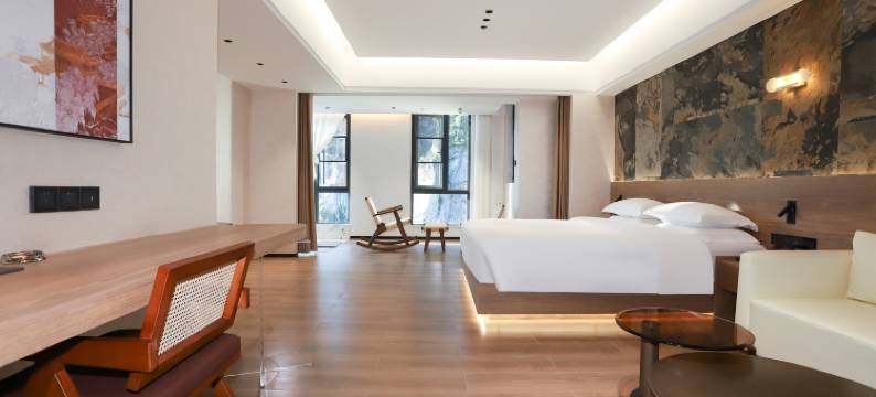 栾川天汇观山酒店(老君山凤凰天街店)图片