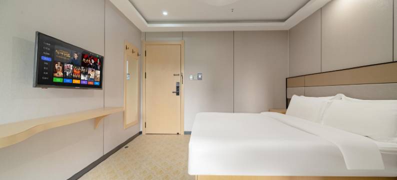 上海凰冠168快捷酒店(航津路地铁站店)图片