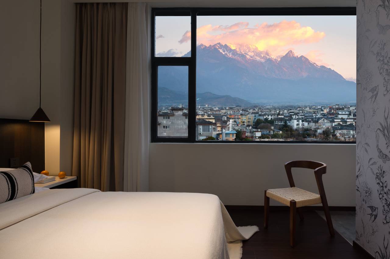 漫丨世野·日照金山雪山全景智慧酒店(丽江古城大水车店)图片