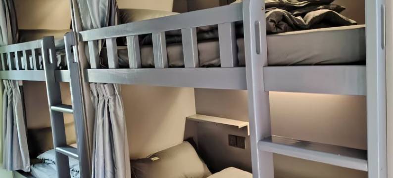 瓦猫新青年旅舍(昆明火车站店)图片