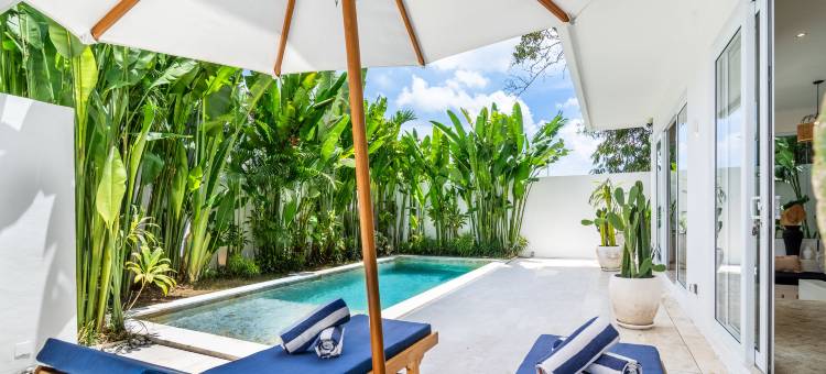 Eleven villa - Tropical 3BR Canggu Stay w Pool, Balcony & Office图片