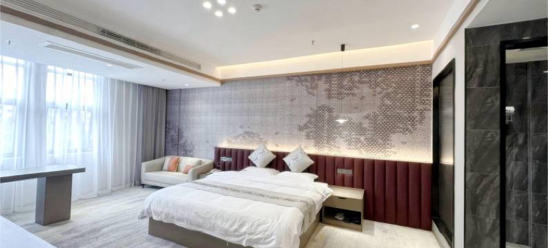 柏林索丽酒店(台江职校店)图片