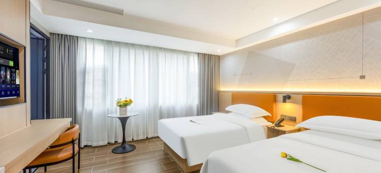 柏曼酒店(珠海情侣路海滨泳场店)图片