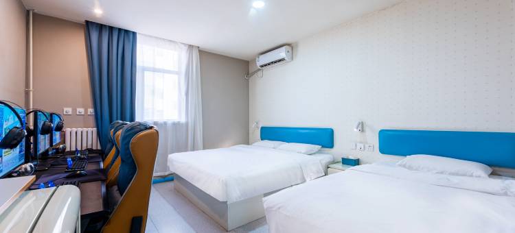 网鱼电竞酒店(天津津南国家会展中心大学城店)图片