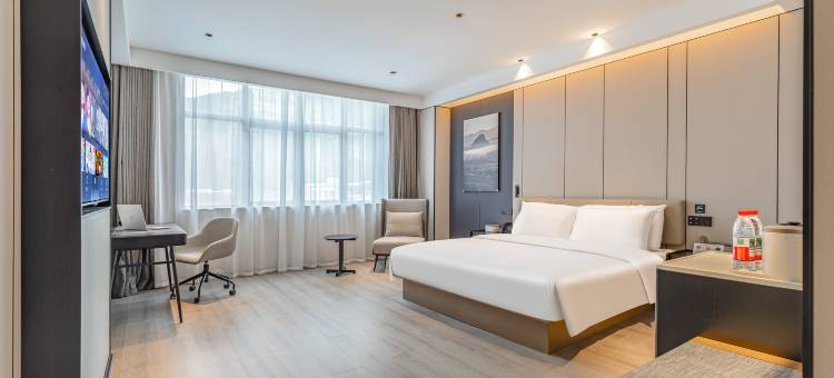 亚东山之极酒店图片