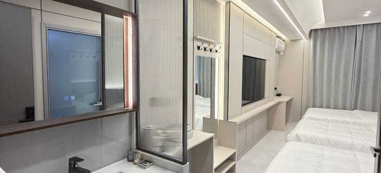 龙栖云畔智能宾馆图片