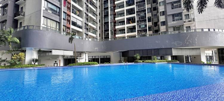 R&F Princess Cove near CIQ by Stayrene图片