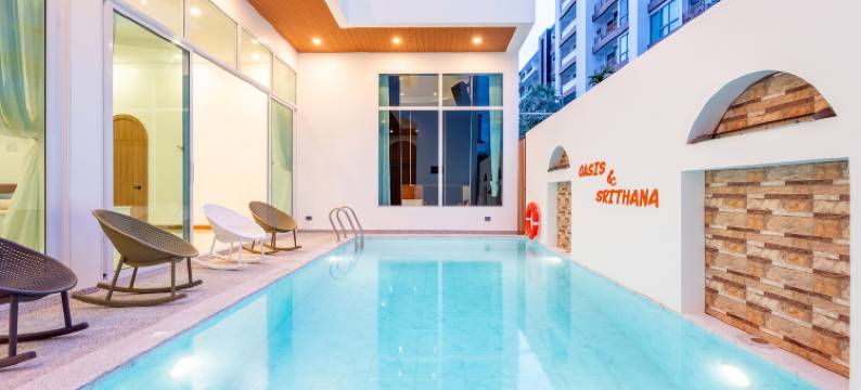 Downtown Oasis 5卧6卫 泳池别墅 A 距离芭提雅海滩500米中文管家(Downtown Oasis Pool Villa Collection A | KTV Private Stay | Near Walking Street)图片