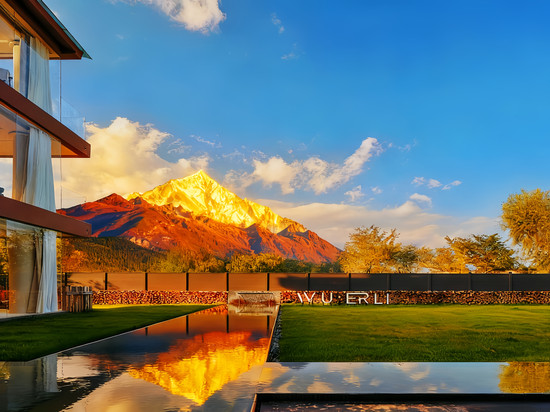 WUERLI｜焐尔里·270°日照金山·智能全景度假别院(白沙古镇店)