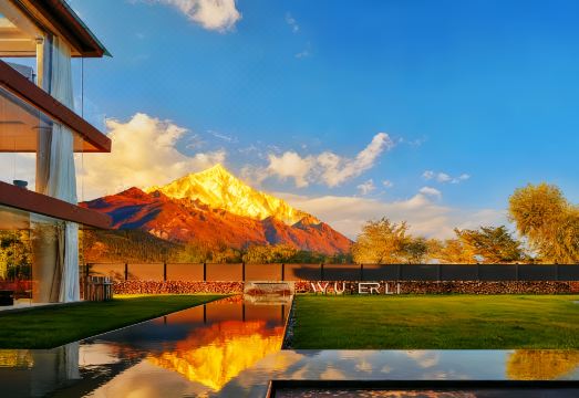 WUERLI｜焐尔里·270°日照金山·智能全景度假酒店（白沙古镇店）外景图