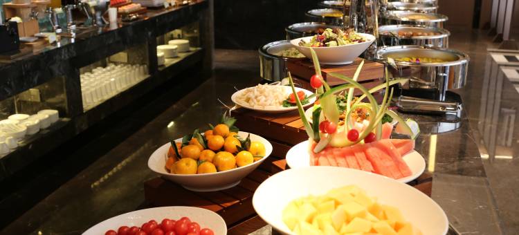 始兴石湖广场雲朵酒店图片