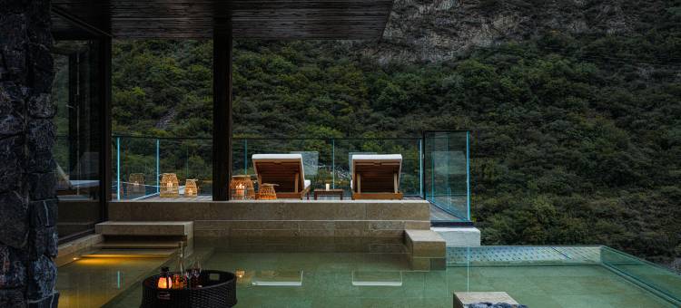 卓邸康钦私汤温泉(理县古尔沟店)图片