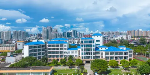 北海海景彩雲賓館(僑港海灘僑港風情街店)