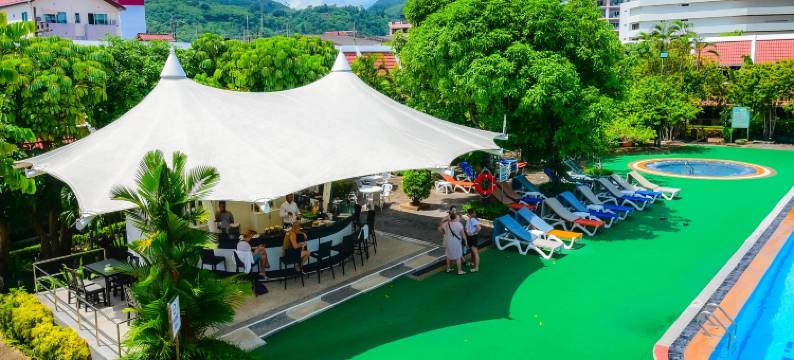 普吉岛芭东度假酒店(Patong Resort Hotel)图片