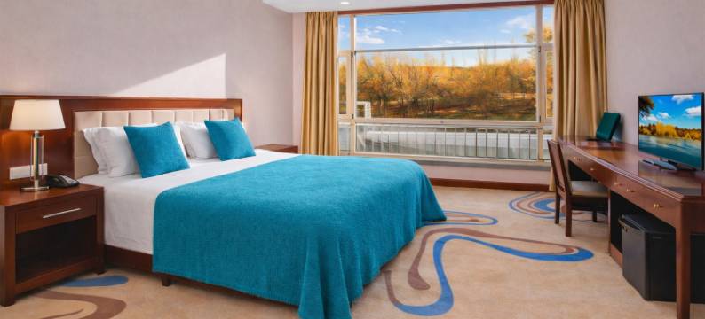 额济纳旗•俪雅｜金色胡杨林Relax星级度假酒店(额济纳旗胡杨林店)图片