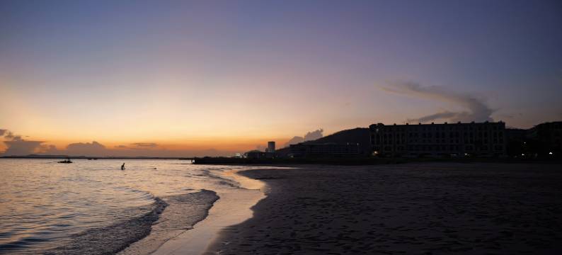 Lux Home Harbor Bay图片