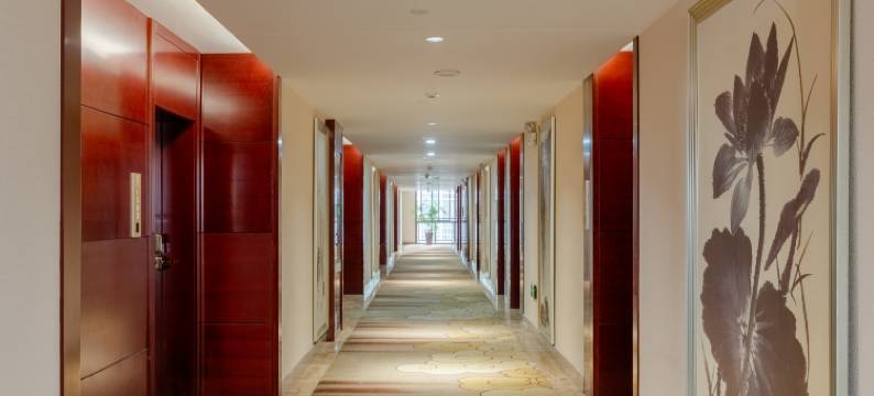 古井君莱酒店(三联学院工大翡翠湖校区地铁站店)图片