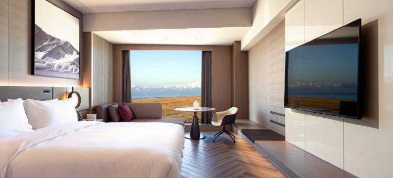 赛里木湖万豪AC酒店图片