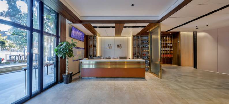 喆·啡酒店(西双版纳景洪泼水广场江边夜市店)图片