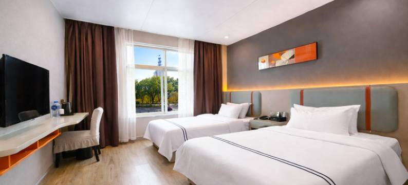 常山季朵酒店(中商广场店)图片