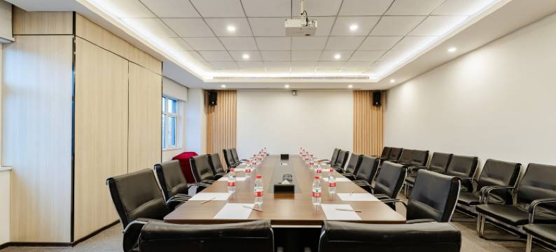 宜美居酒店(鹤壁高铁东站鹿台阁店)图片